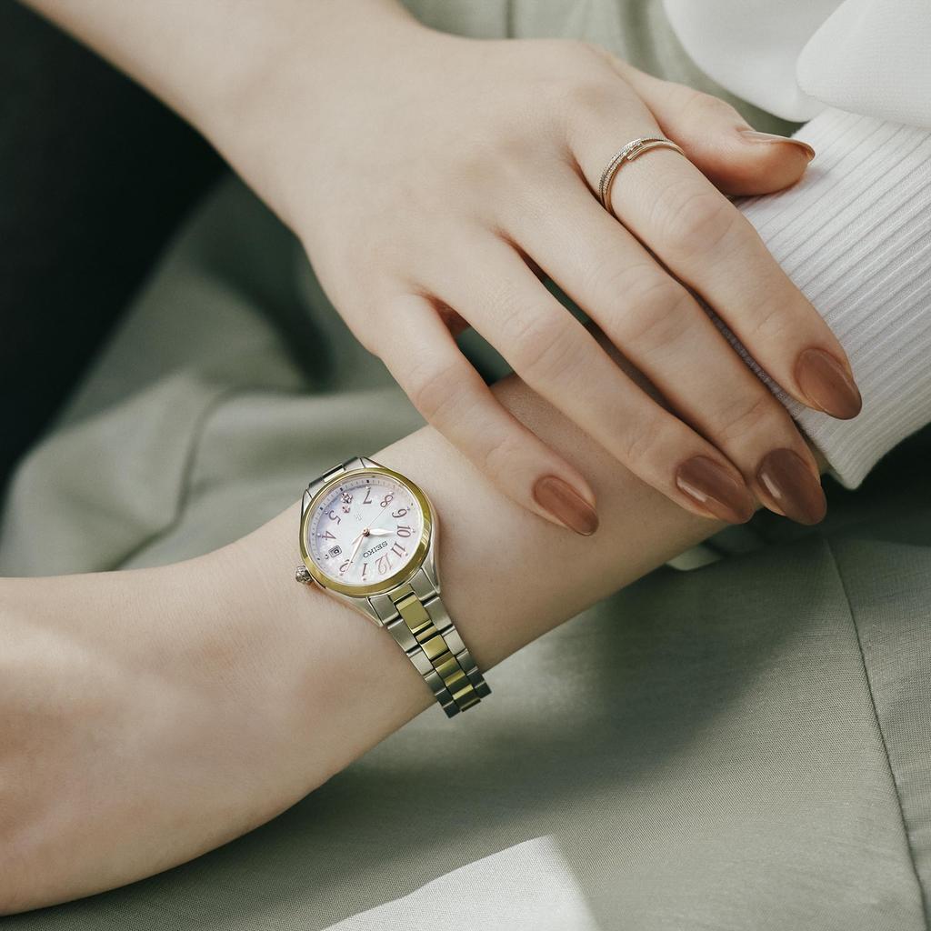 [Часы Seiko] Часы Rukia Grow 2025 SS Основная серия SSQW092 Женские Серебристые + Женское золото