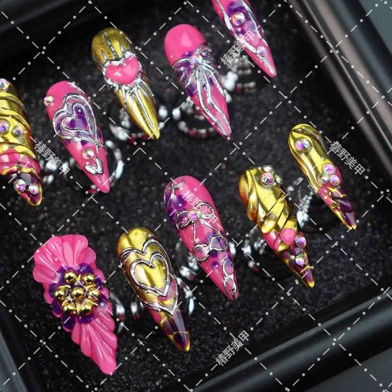 Y2K Pink Gold Press-On Nails With 3D Heart Rhinestone Metallic Line Design Women - Sweet Edgy Style Long Stiletto Shape