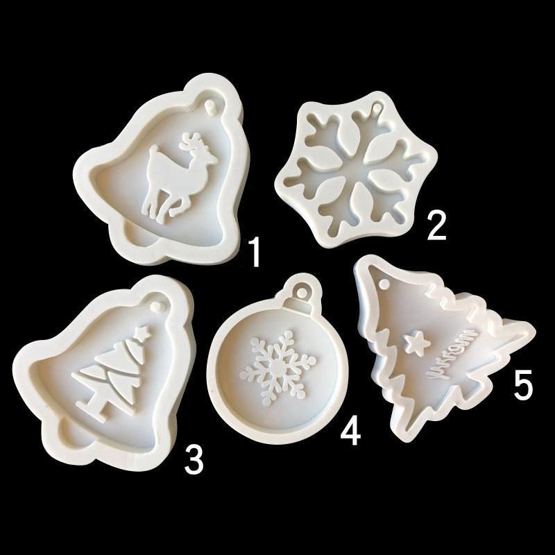 Variety Perforated Christmas Tree Snowflake Elk Bell Scented Gypsum Diffuser Tags Christmas Pendants Epoxy Resin Molds for