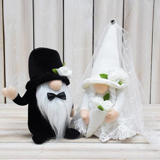 2Pcs/Set Bride Groom Doll Lace Bendable Flower Arm Cloth Nose Design Ornament Wedding Gnome