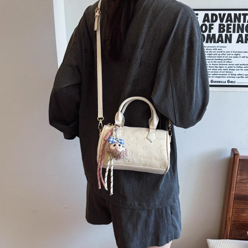 Универсальная сумочка 2025 новая модная милая сумка-подушка с медведем весна и лето текстура маленькая сумка женская сумка через плечо