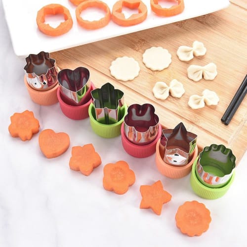 YACHUN Cookie Cutter Set of 12, Polygonal and Star Shapes, Perfect for Lunch Boxes, Character Bento Boxes, Rice Cutter, Fruit and Vegetable Cutter, St