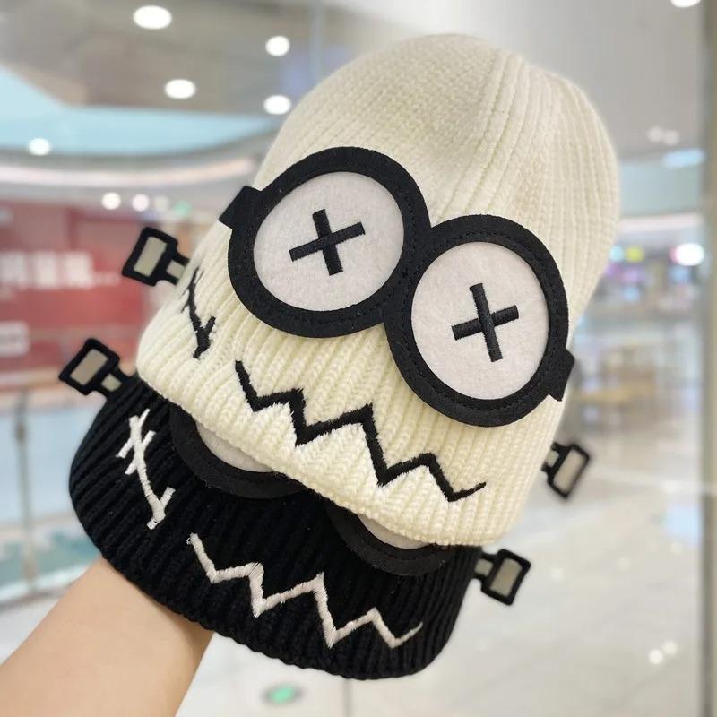 Autumn and Winter Wacky Cute Cartoon Big Eyes Pattern Knitted Mao Line Hat Women Candy Color Keep Warm Ear Protection Knitted Hat
