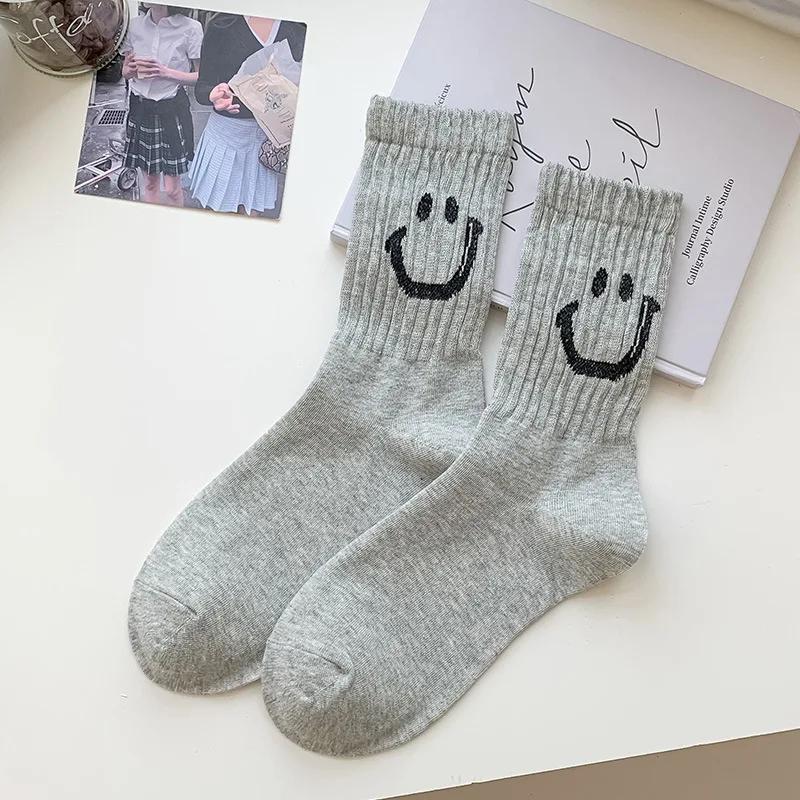 Милые носки женские модные повседневные уличные хлопковые носки средней длины для студентов в стиле колледжа, черно-белые серые носки