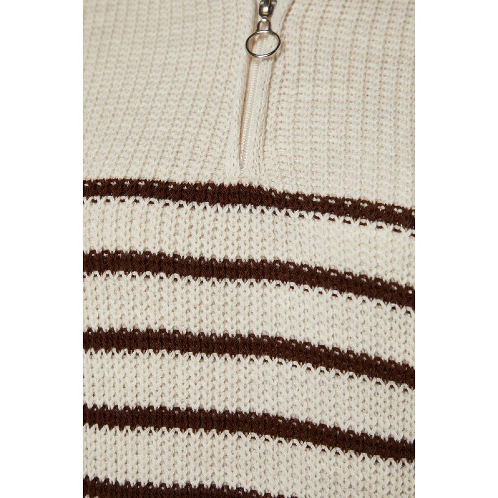 Трикотажный свитер с застежкой-молнией в каменную полоску Tctaw24ak00063