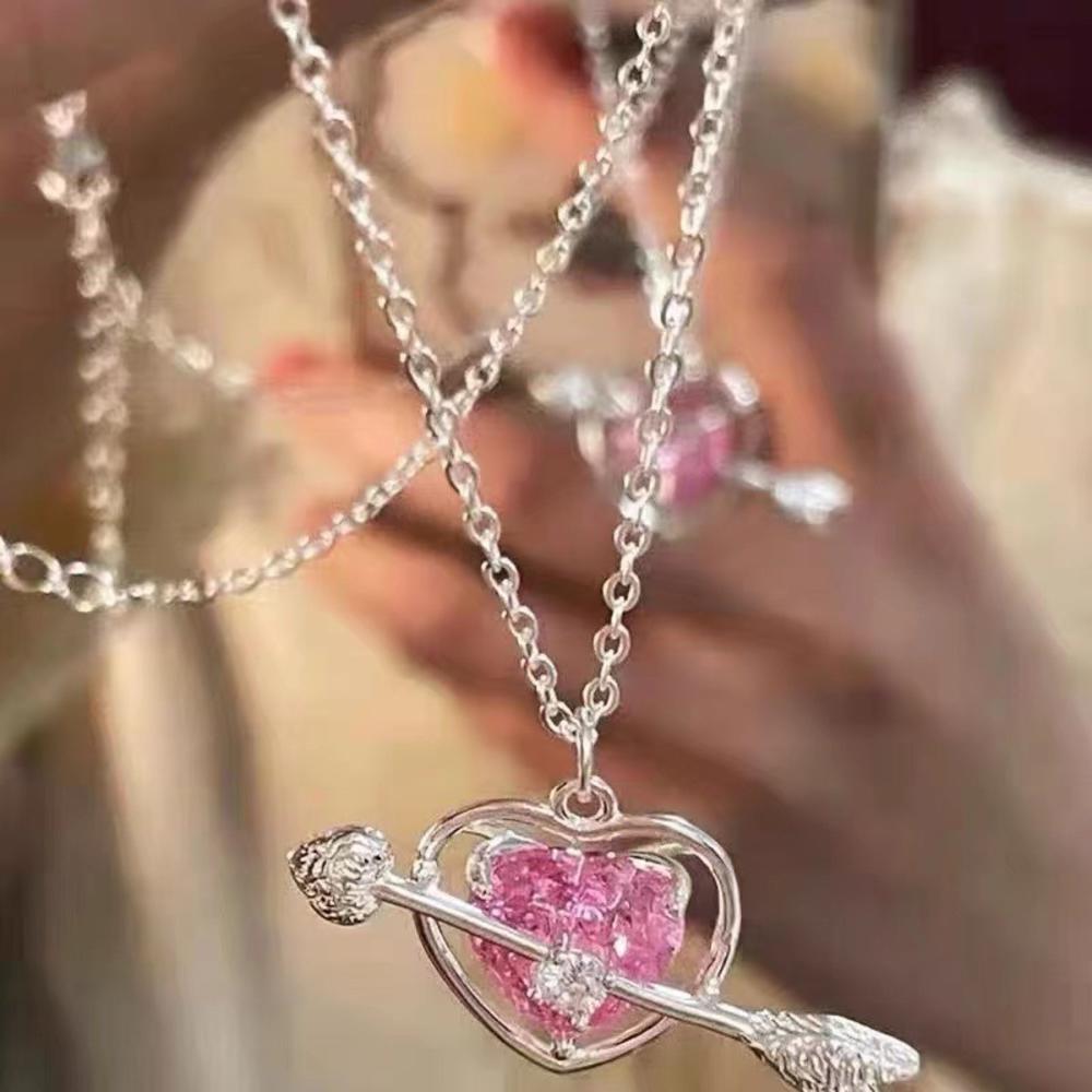 2024 Новое ожерелье Love Pink Diamond с женской легкой инкрустацией, одна стрела через сердце, ключичная цепочка в подарок Танабата