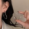Женские серебряные простые серьги-кольца с большим сердцем
