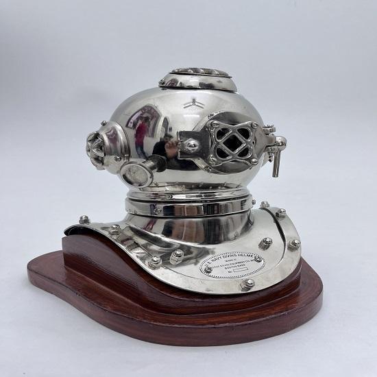 Маленький шлем для дайвинга 15,24 см Шлем для дайвинга Шлем Mark V ВМС США с деревянной основой