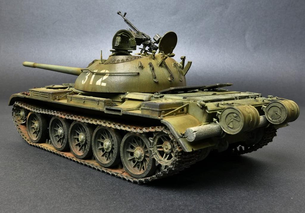 MiniArt Scale Soviet Medium Tank Plastic Model Kit MA37017 1/35 T-54A