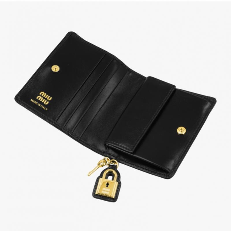 Miu Miu Matelass Кошелек для монет 5mv204 2iga F0002