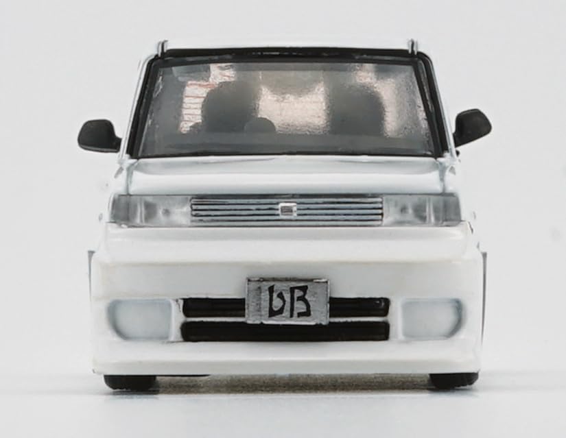 BM CREATIONS Toyota 2000 bB Белый LHD Готовая модель 1/64