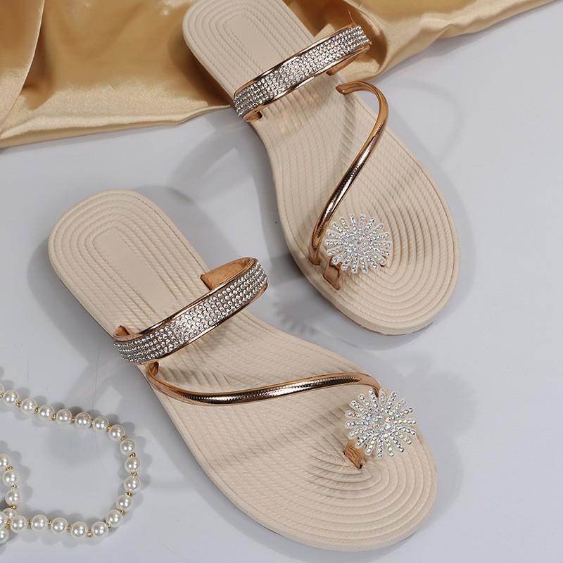 Comfortable Women's Shoes Big Size Sandals Slippers Female Summer Beach Sandals Rhinestone Flat Bottom Popular Slippers