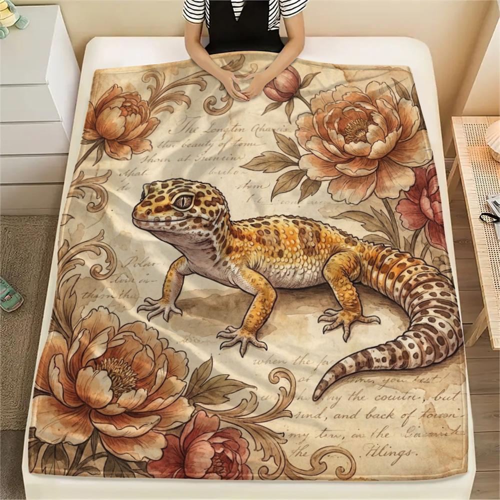 1PC Retro Floral Animal Print Flannel Blanket, High quality All Seasons, Home Decor, Warmth and Comfort, Perfect for Christmas Gifts