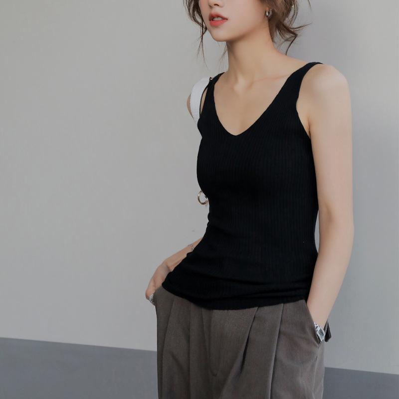 Майка-майка, маленькая жилетка, женская трикотажная одежда с V-образным вырезом, свободный дизайн, летний тонкий черный облегающий топ без рукавов, нижняя часть