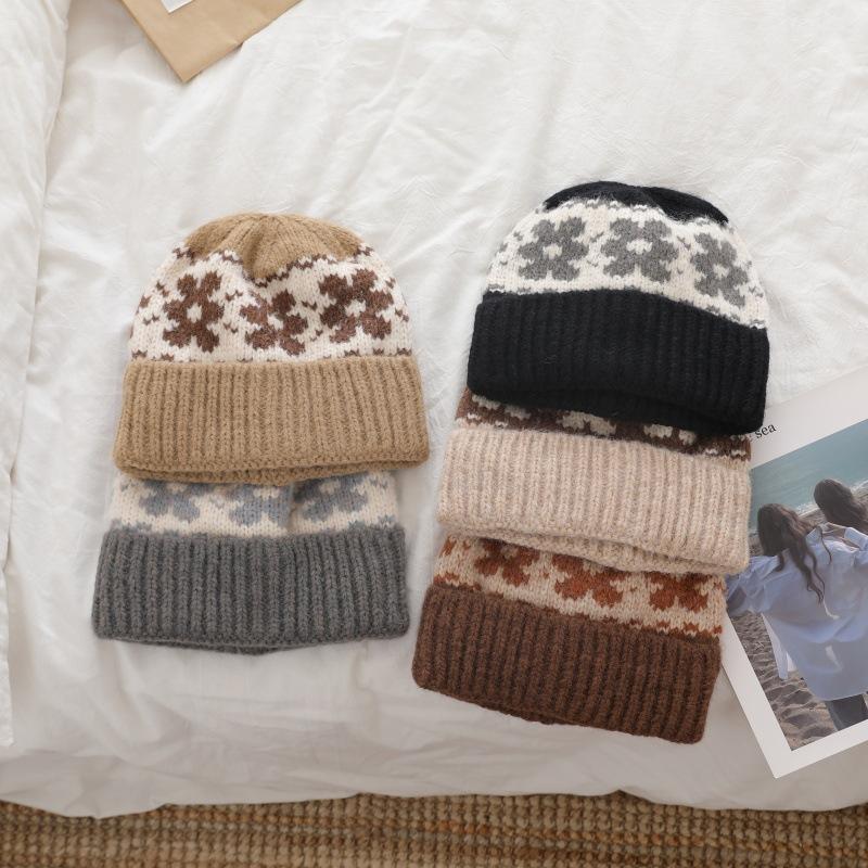 Цветок вязаная Стильная и Теплая Шерстяная Шапка Детская Защита Ушей для Осени и Зимы Для Круглого Лица Холодная Шапка Зимняя Вязаная Шапка Школьный Стиль