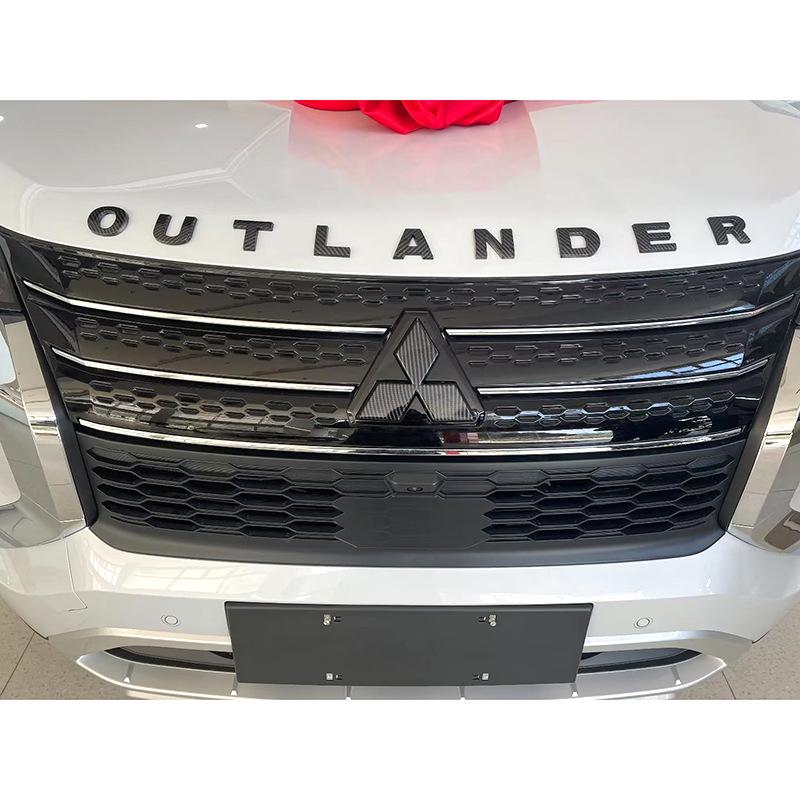 Комплект противотуманных фар и логотипов на зеркала для Mitsubishi Outlander 2023 года