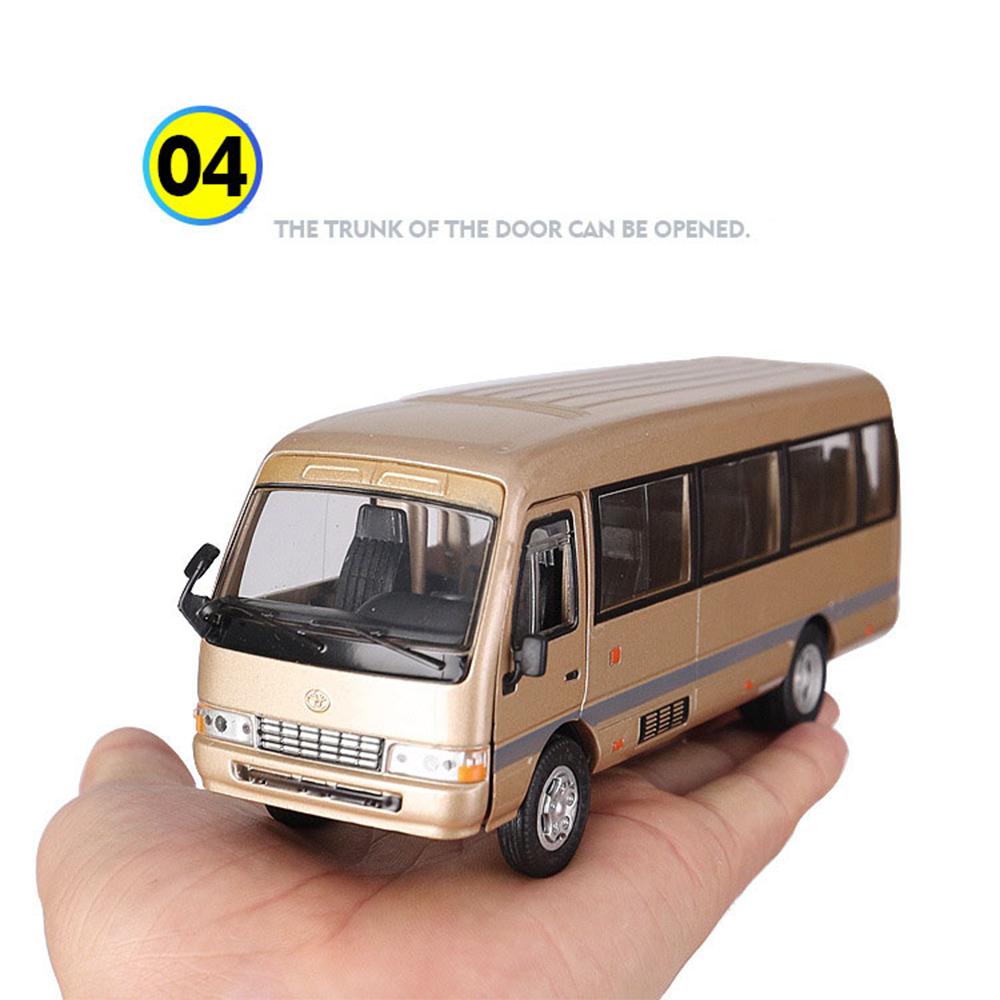 1/32 Toyota Coaster Bus Игровой автомобиль Модель давления Автомобильный игровой симулятор Металлический автобус Игроки для детской коллекции Подарки