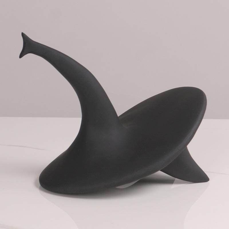 Modern Simple Creative Long Nose Figure Sculpture Ornaments Model Room Study Living Room Home Sales Office Decorations