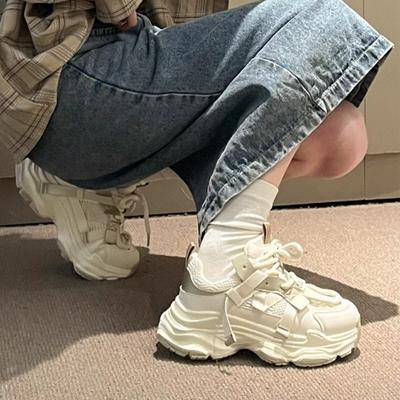 Женская обувь – Кроссовки