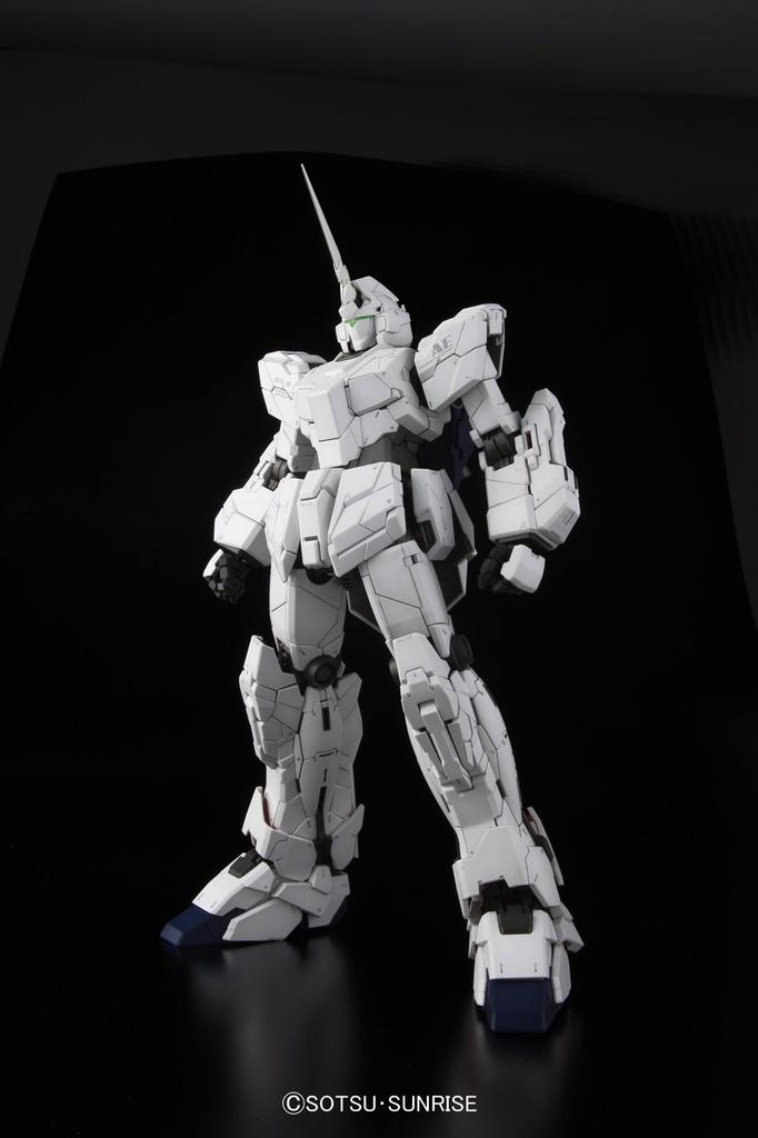 PG Unicorn Gundam Suit Gundam 1/60 RX-0 (Mobile UC)