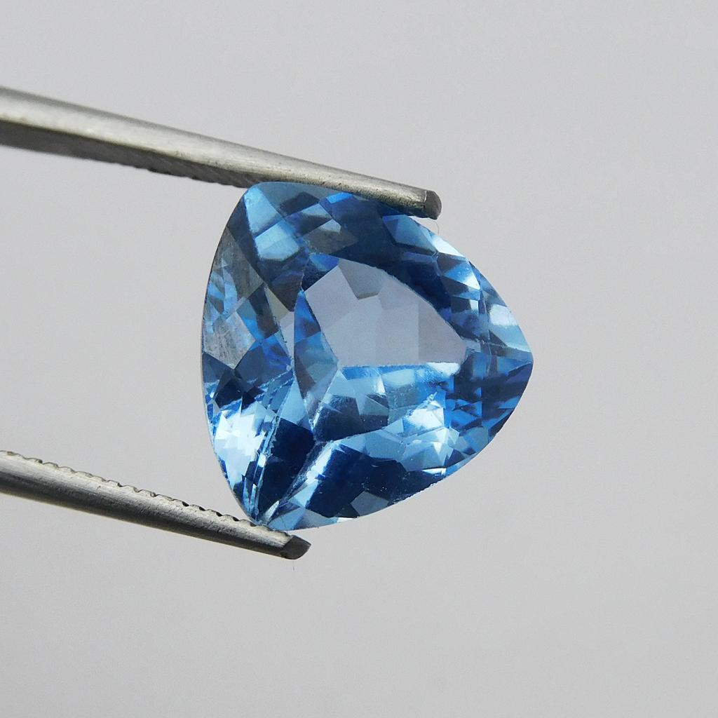 Natural Blue Sapphire Loose Gemstone Trillion Cut 5.15 ct September Birthstone for Gem Collections