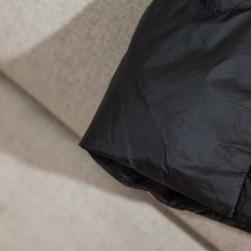 2025 Осень/Зима Большой размер Легкий длинный жилет из белого утиного пуха до колена с капюшоном и волнистым узором