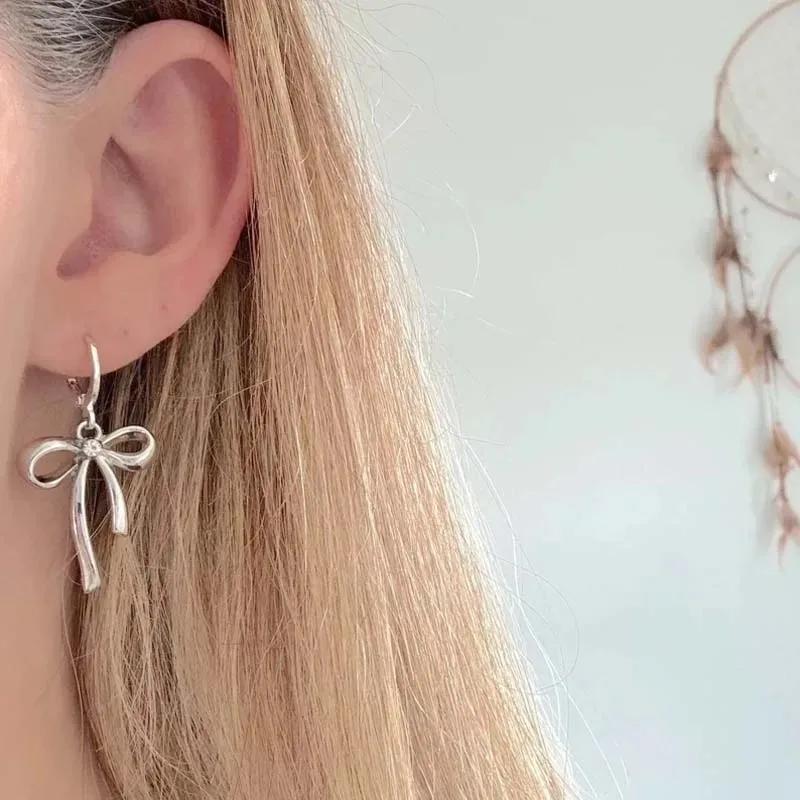 Korean Fashion Copper Color Bowknot Hoop Earrings for Women Egirl Simple Metal Long Bow Pendant Earrings Aesthetic Y2K Zircon