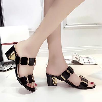 Женские модные универсальные сандалии и тапочки на среднем каблуке. Сандалии-гладиаторы с открытым носком и плоской подошвой. Женские сандалии. Женские шлепанцы.