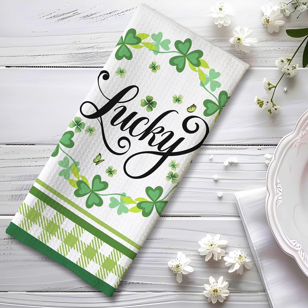 St Patricks Day Luck Green Kitchen Towels - Shamrock Wreath Quick-Dry Embroidered 'Lucky' Centerpiece Art, Irish-Themed Decorative Hand Towel for