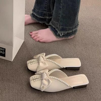 Тапочки Baotou, женская летняя одежда 2025 года, новая корейская версия, бант, жемчуг, плоская подошва, мягкая подошва, сандалии «рыбий рот»