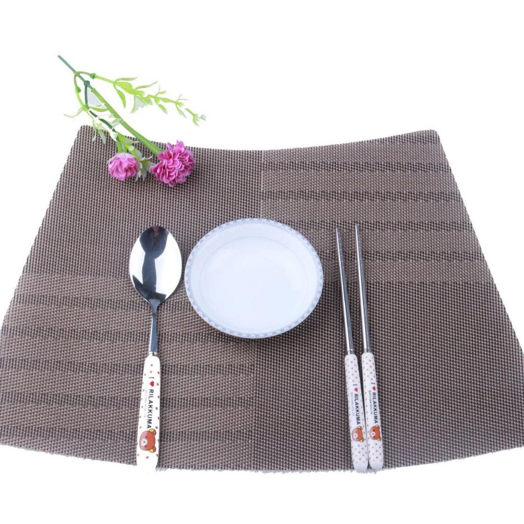 Hot-selling new Xintian grid spot PVC placemat, thermal insulation mat, western food mat, dining table mat, non-slip mat