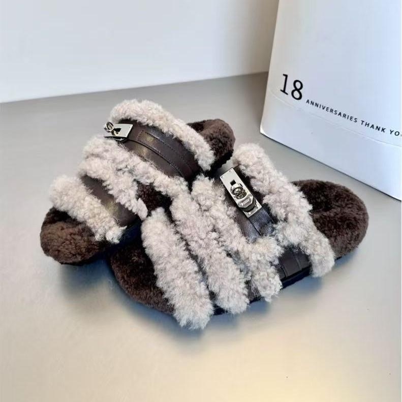 European metal buckle open-toed fluffy slippers women's 2025 new comfortable and lightweight one-pedal thermal slippers