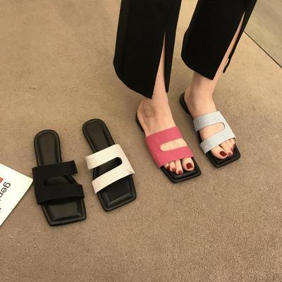 Тапочки женские летние для улицы, сандалии с ощущением, женские 2025, новый темперамент, сказочный стиль, простые, для отпуска, вечерние сандалии