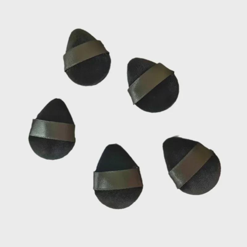 Mini Matte Blush & Highlighter Flocking Puff - супермягкий аппликатор для рассыпчатой пудры