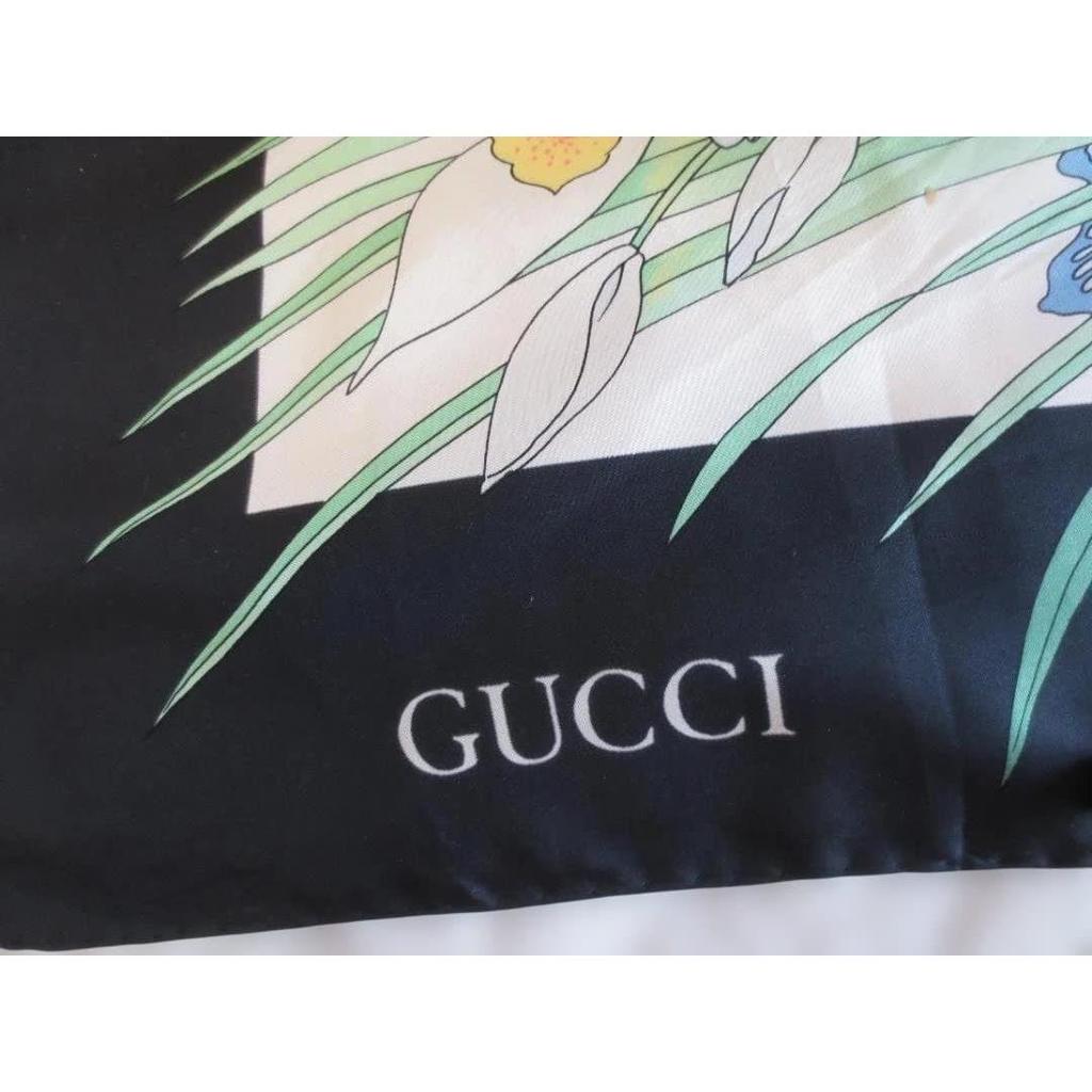Б/у Шёлковый большой шарф GUCCI Цветочный узор 86x86