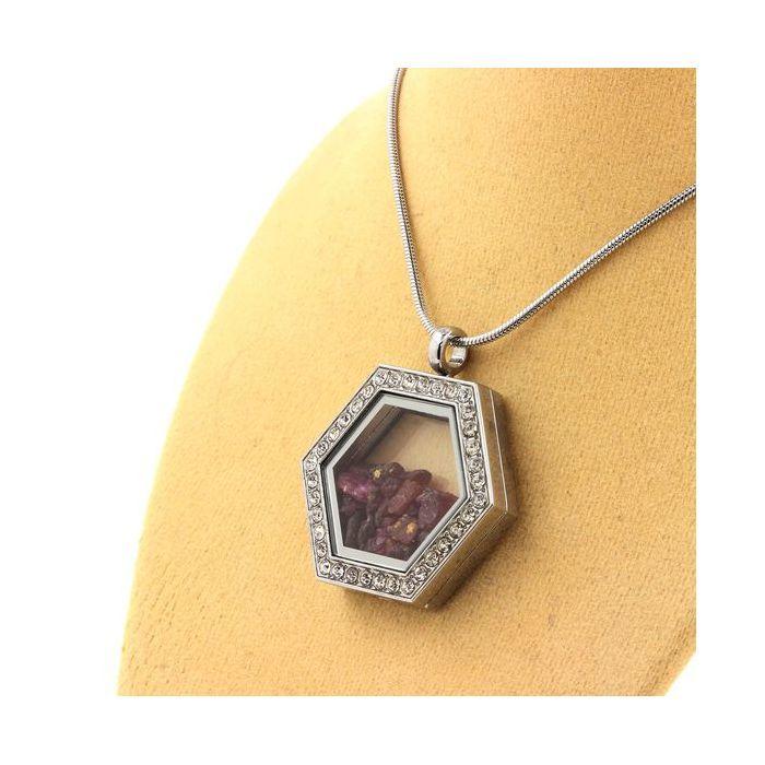 Pierres et Minéraux. Collier Rubis brut. Modèle Hexagone.