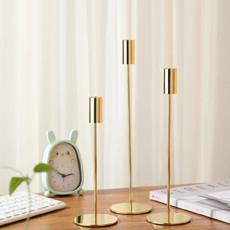 Набор железных подсвечников 3 штуки Французский тип Элегантные подставки для свечей для креативного привлекательного украшения пространства Элегантный