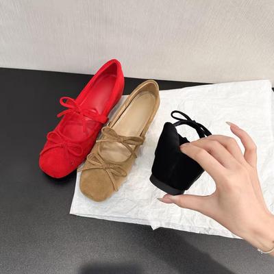 2025 Женские замшевые туфли Д'Орсе на скрытом каблуке для свадьбы: Низкий вырез, Слипоны, Универсальный, Нежный дизайн с бабочкой