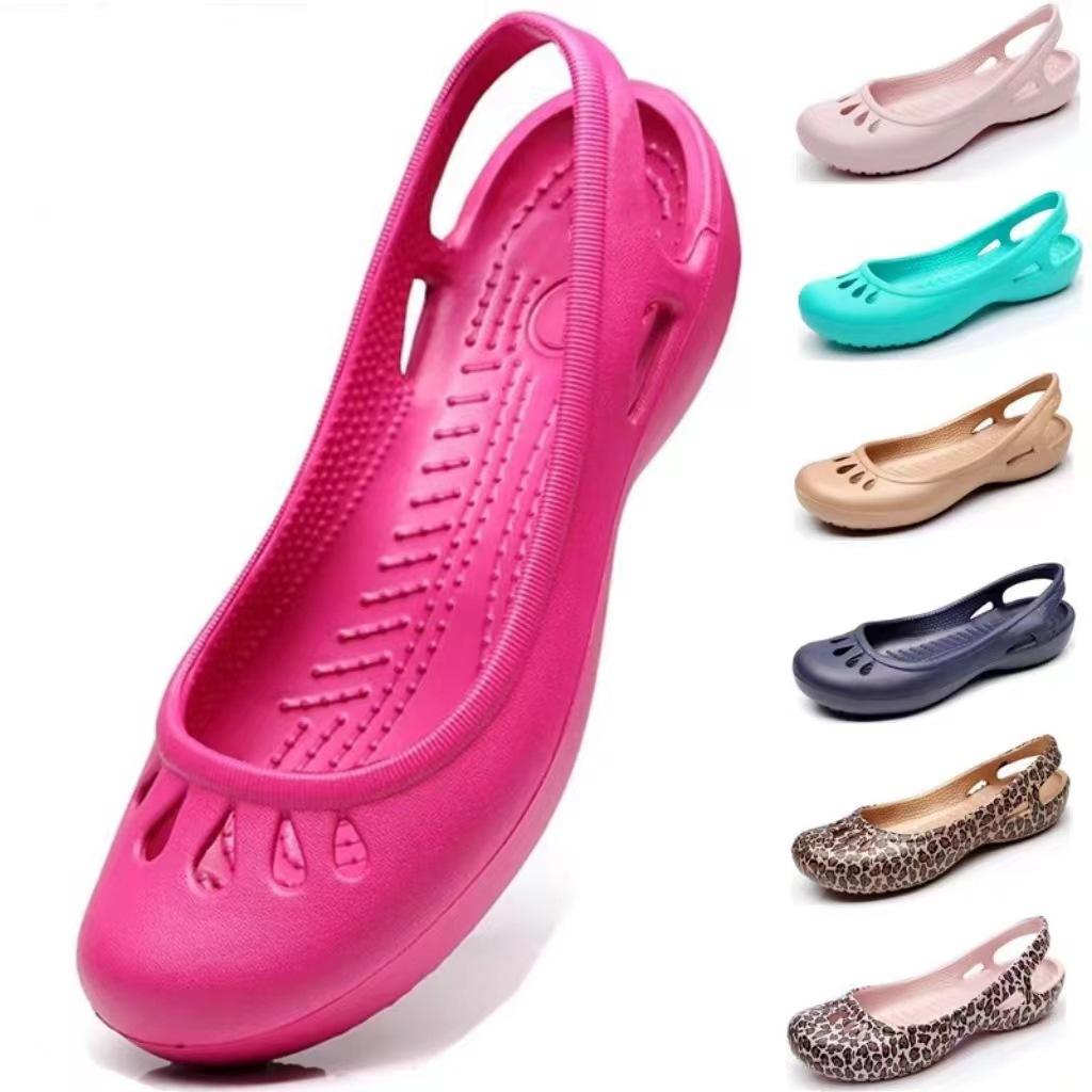 Summer Lightweight Non-Slip Hole Shoes Women's Flat Sandals Nurse Shoes Casual Jelly Beach Shoes Female Waterproof Flip Flops
