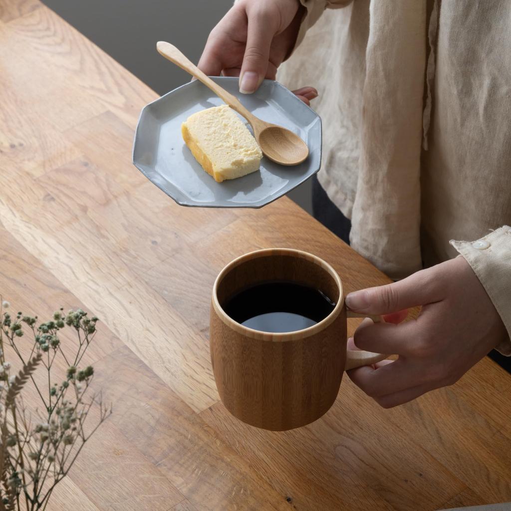 RIVERET Grande Mug + Spoon, 400ml, Bamboo, Dishwasher Safe, RV-208S (Brown)