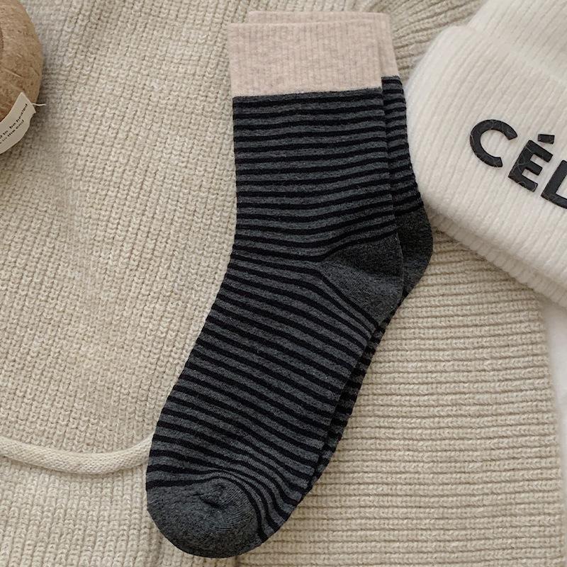 Женские полосатые носки средней длины — модный осенне-зимний уличный ретро-стиль в японском стиле для студентов
