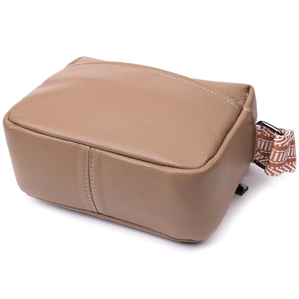 Small Bag with One Compartment for Stylish Women Made of Genuine Leather Vintage 22604 Beige