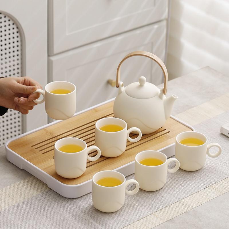 Modern Chinese Tea Set, 600ml Ceramic Beam Teapot with Stainless Steel Infuser and 6 Cups, Bamboo Handle Matte Teapots Hot Tea for Home Party