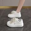 CRLAYDK модные женские белые кроссовки на платформе из искусственной кожи для ходьбы с милым бантом на шнуровке с узлом и жемчугом съемные повседневные теннисные туфли