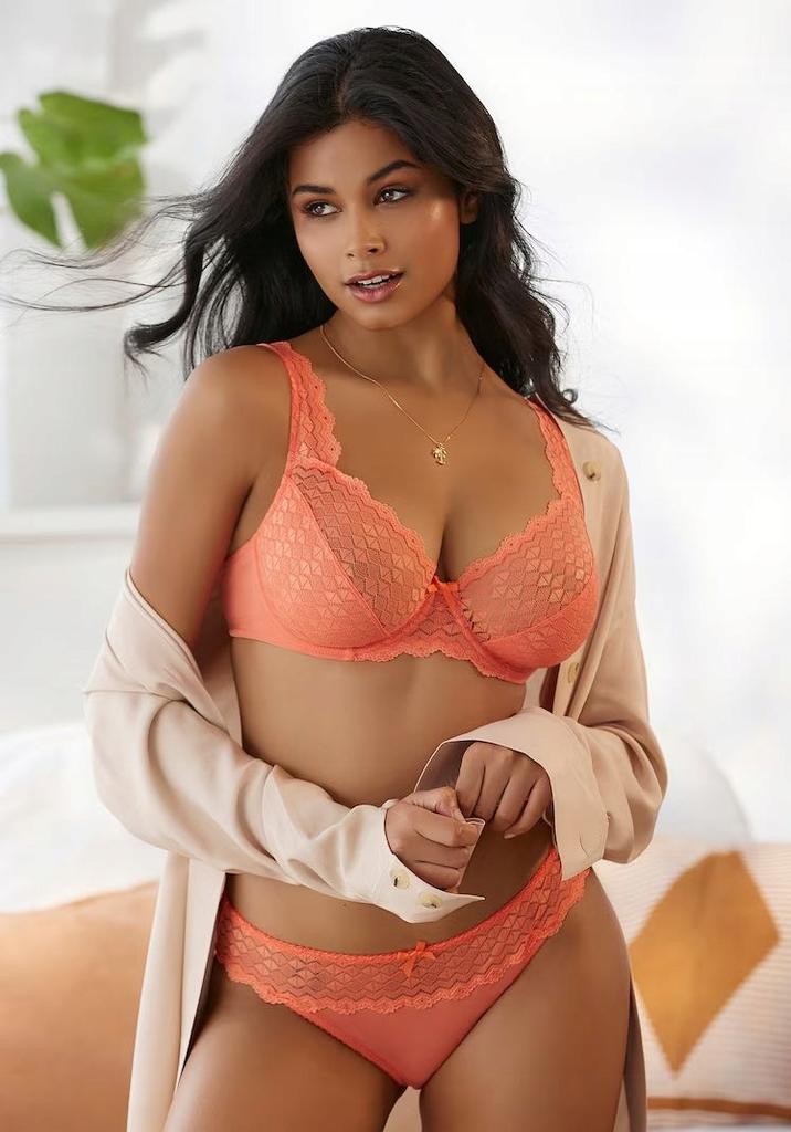 Y4065 NUANCE Wire bra flamingo soft bra 75B