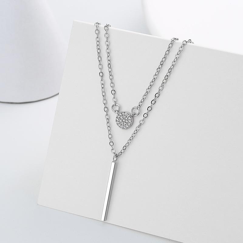 Двухслойное бриллиантовое ожерелье для женщин, модный и стильный стиль, легкая роскошь и нишевый дизайн, ношение цепочки на ключицах