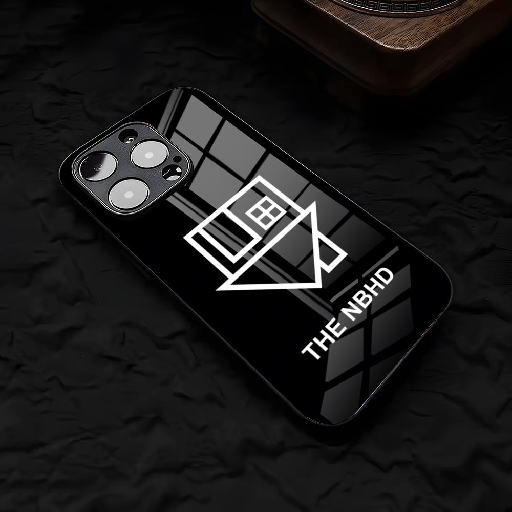 Чехол для телефона N-Neighbourhood Band для iPhone 17 Air 16 E Pro Max 15 14 13 Mini 12 Pro 11 Max Plus Черная стеклянная крышка