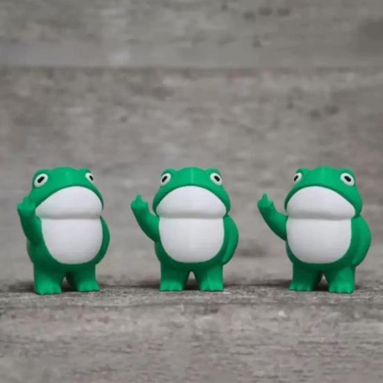 Flip-off Frog Figurine Resin Standing Frog Ornament Rebellious Middle Finger Mini Frog Statue for Home Office Desk Decoration
