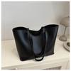 2024 Fashion: Retro Korean-Style Large Capacity Solid Color Tote Shoulder Bag for Women