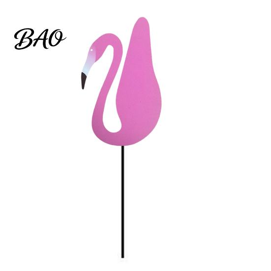 Outdoor Garden Centerpiece Flamingos Yard Decorations, Plastic Flamingo Lawn Statue with Metal Stakes, Weather Swaying Decoration Resistant Ornaments